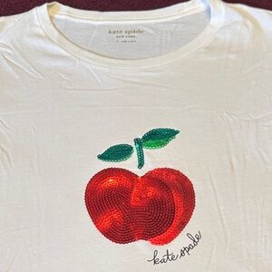 New with out tags Kate ♠️ Spade womens White Tee with Sequined Red Apple
